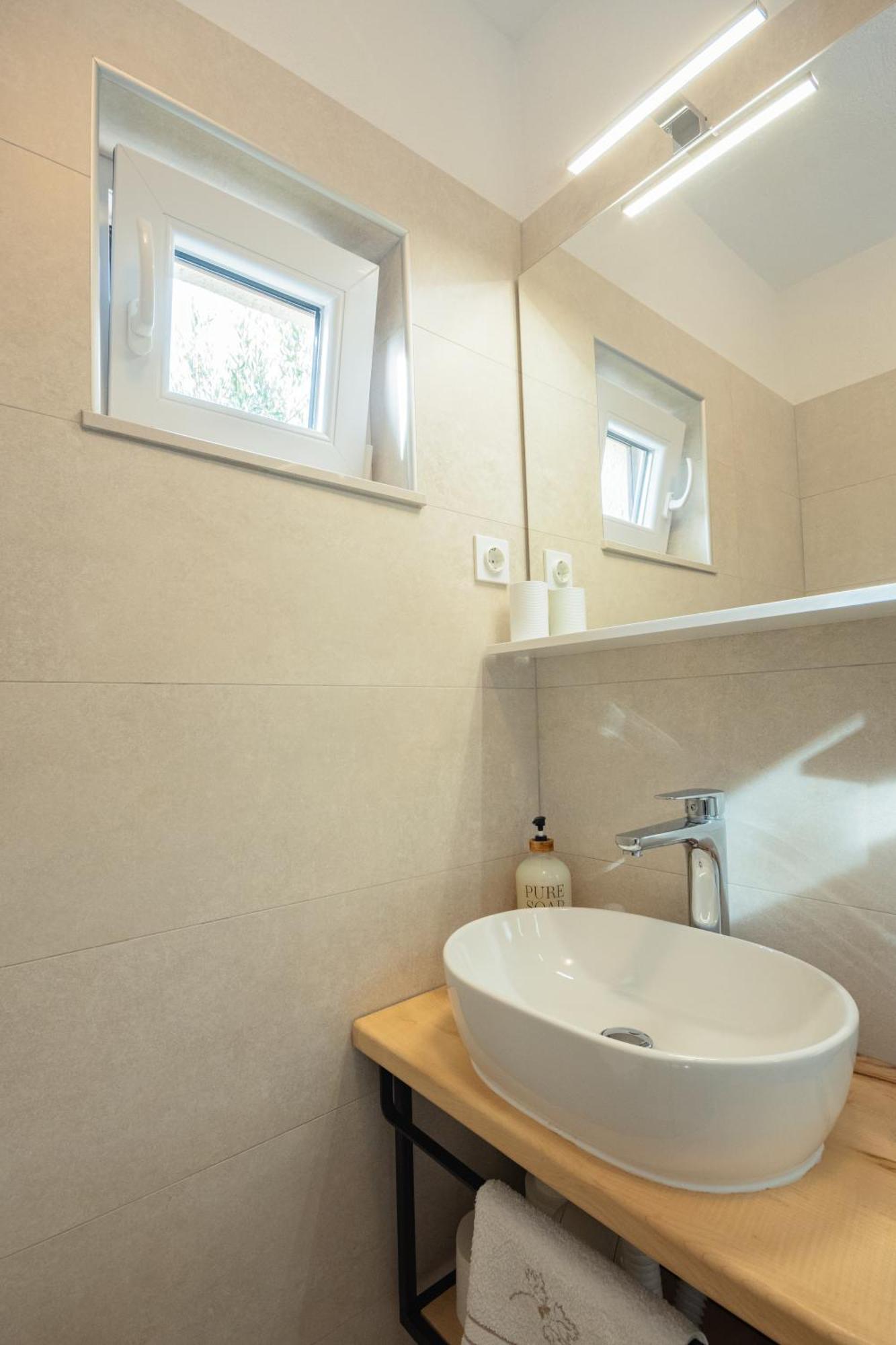 Apartman Doris Milohnici Luaran gambar